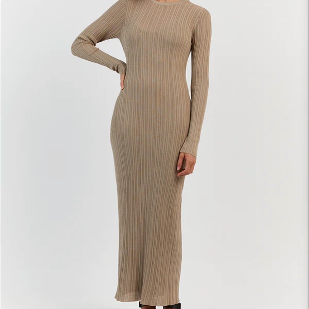 Dissh fine knit Midi Dress